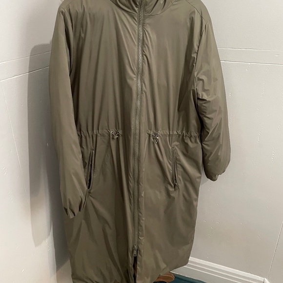 Vision winter jacket by Simons, women’s size medium, kaki - Picture 1 of 9